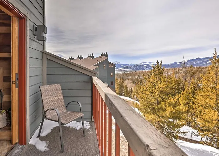 Private Balcony & Resort Perks: Silverthorne Condo