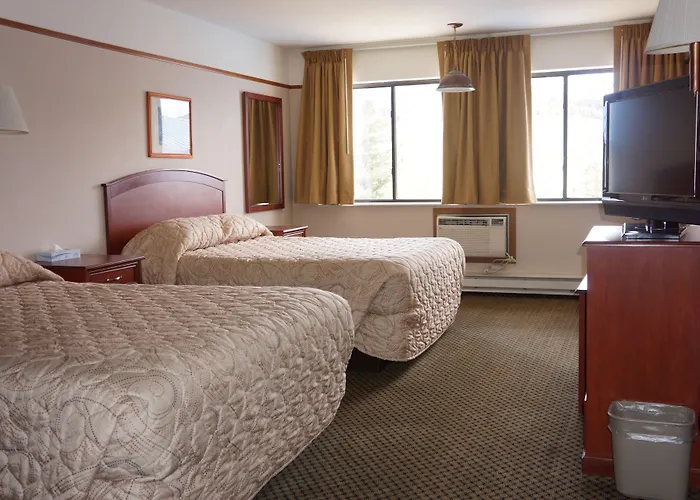 Luxury Inn & Suites